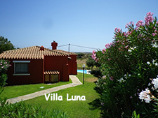 VILLA LUNA: ON ONLY A LEVEL, WITH GARDEN AND POOL AT THE EXCLUSIVE USE OF THE GUESTS. THERE ARE 2 BEDROOMS: A DOUBLE ROOM AND A TWIN ROOM.IT ACCOMODATES 4 PEOPLE